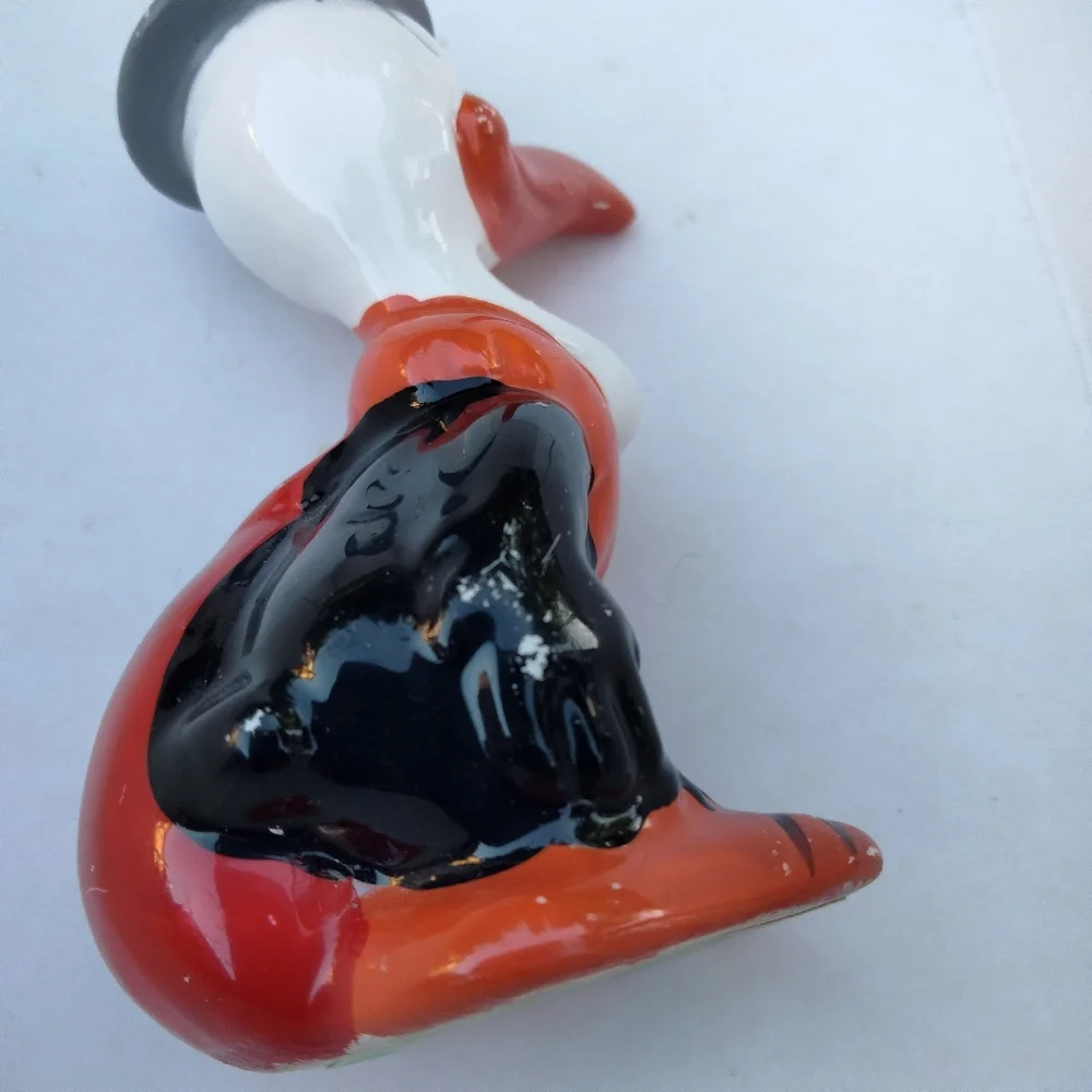 Beaky Buzzard 1978 Looney Tunes Dave Grossman Porcelain Christmas Ornament VTG